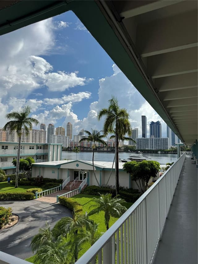 3922 NE 166th Street S305, North Miami Beach, FL 33160