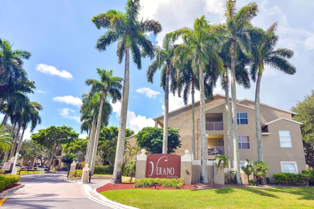 1845 PALM COVE Boulevard 8-301, Delray Beach, FL 33445