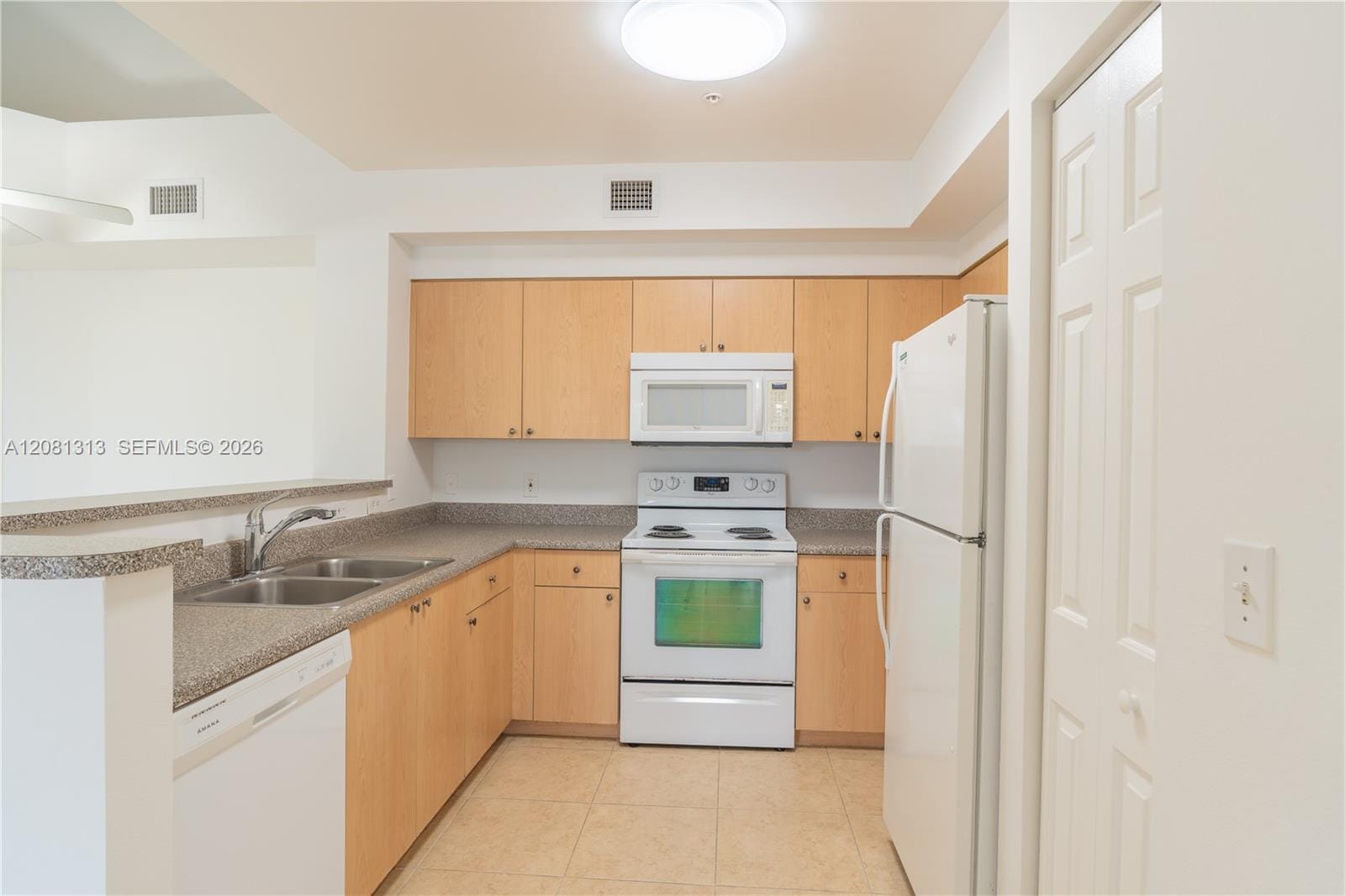 7920 N Nob Hill Road 305, Tamarac, FL 33321