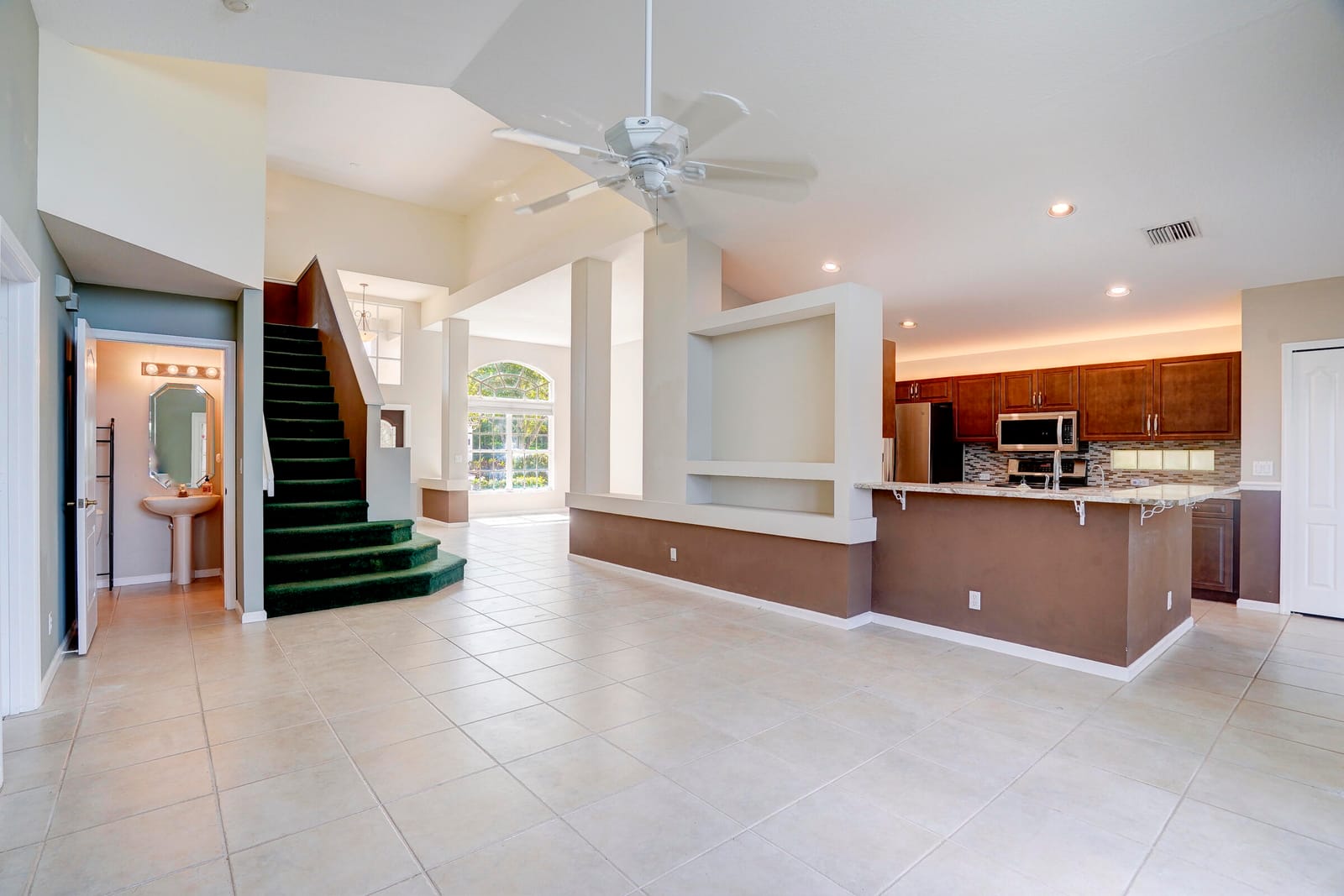 1117 AVONDALE Court — photo 12