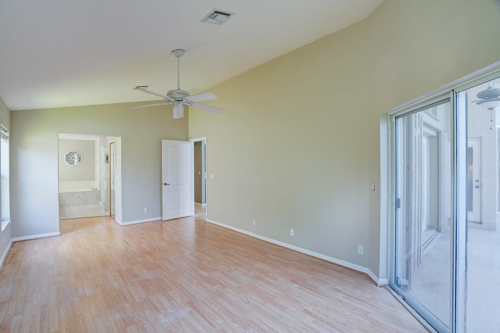 1117 AVONDALE Court, West Palm Beach, FL 33409 photo 25
