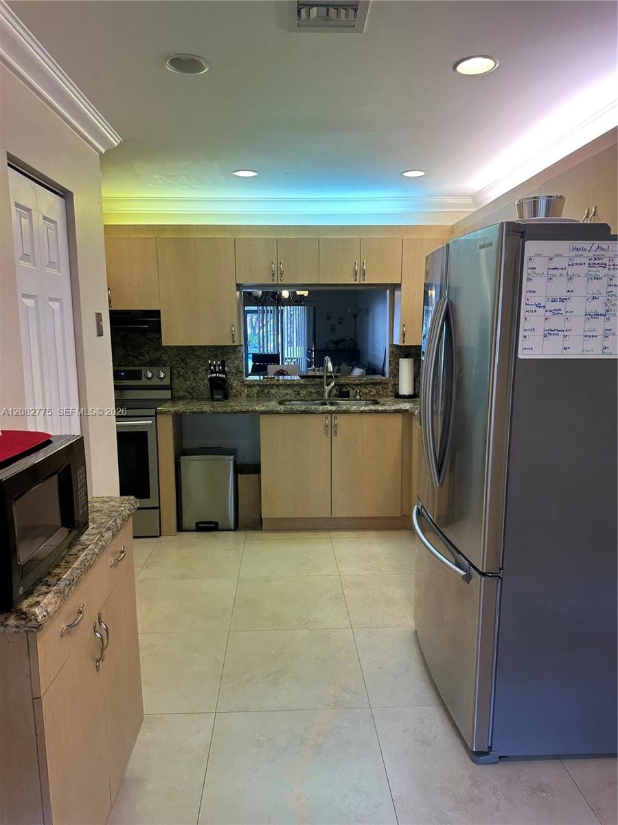 445 Lakeview Drive 1 — photo 9