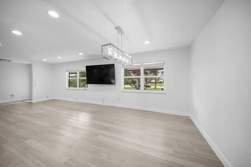4910 SW 205TH Avenue — photo 10