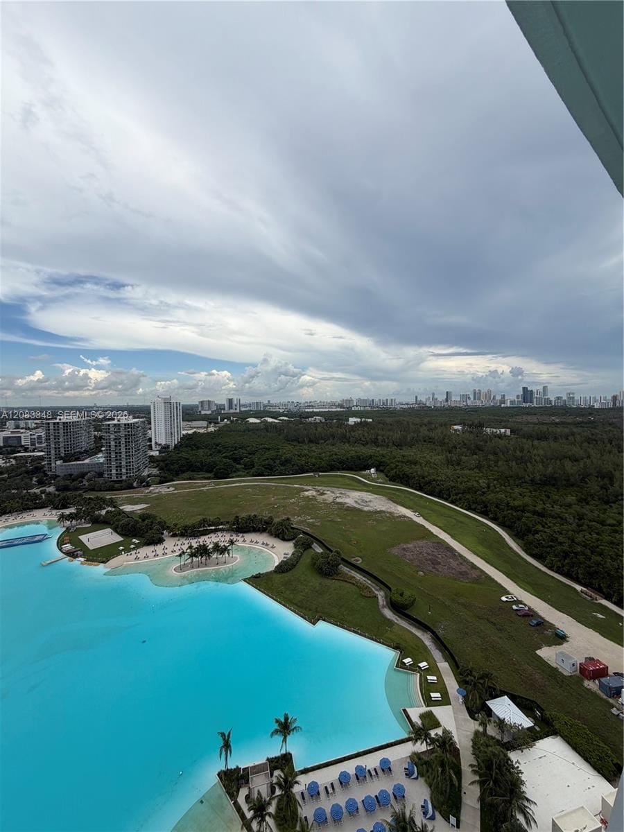 2411 Laguna Circle 2307, North Miami, FL 33181 photo 13
