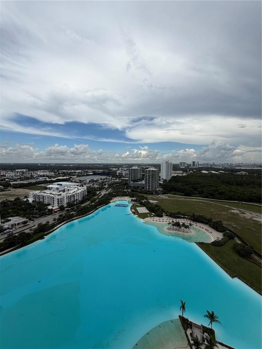 2411 Laguna Circle 2307, North Miami, FL 33181 photo 14