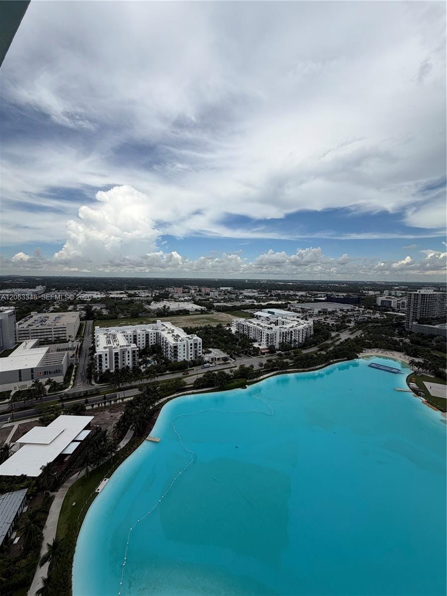 2411 Laguna Circle 2307, North Miami, FL 33181 photo 15