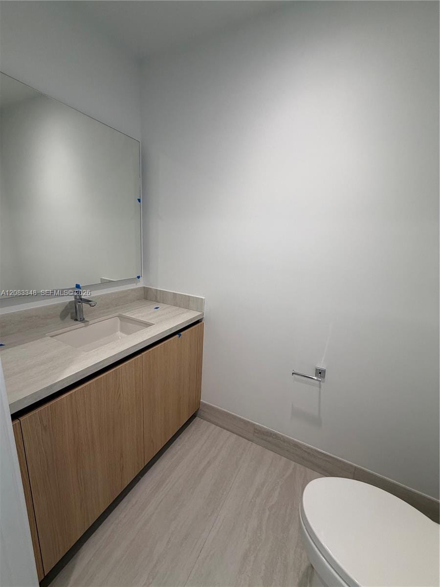 2411 Laguna Circle 2307, North Miami, FL 33181 photo 17