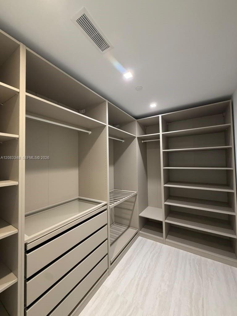 2411 Laguna Circle 2307, North Miami, FL 33181 photo 19
