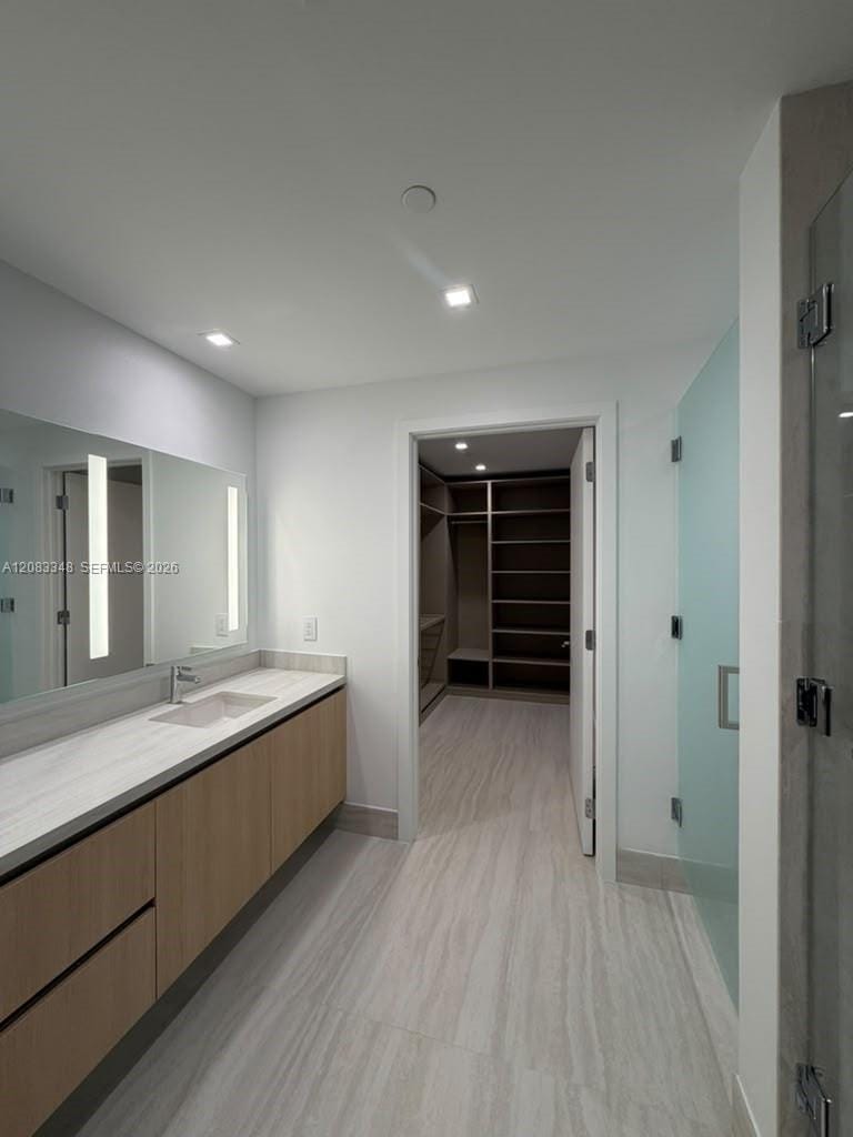 2411 Laguna Circle 2307, North Miami, FL 33181 photo 20