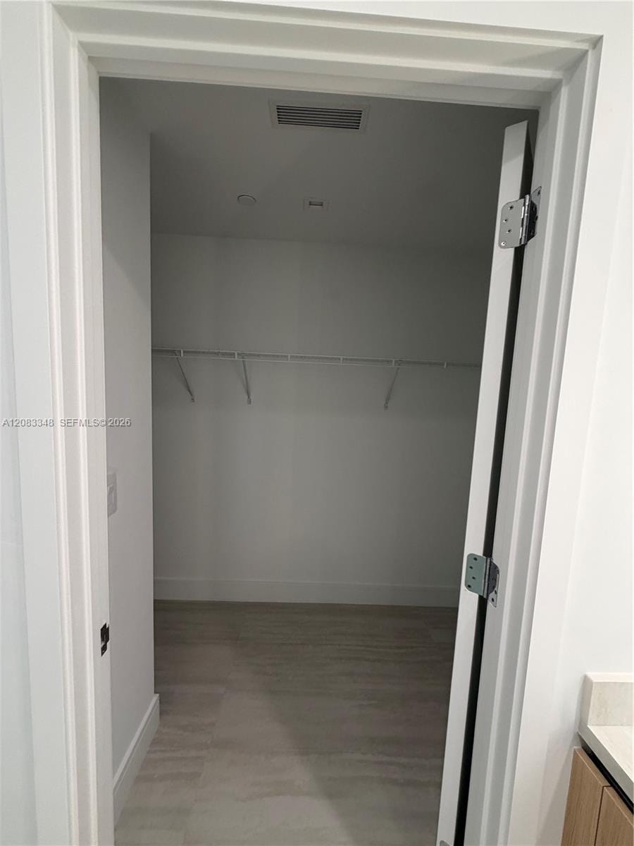 2411 Laguna Circle 2307, North Miami, FL 33181 photo 10