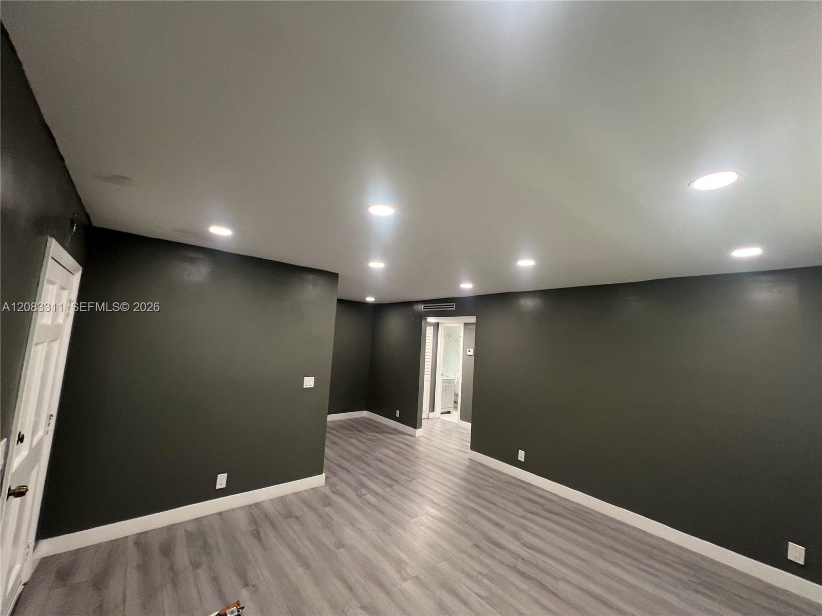 30 SE 4th Avenue 106, Hallandale Beach, FL 33009 photo 8