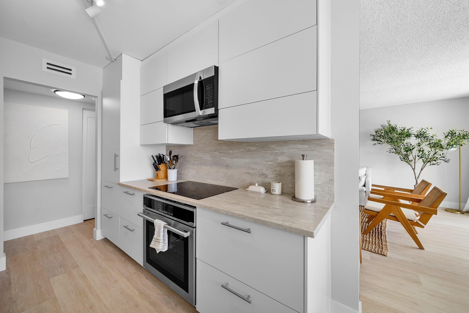 1701 S Flagler Drive 408 — photo 10