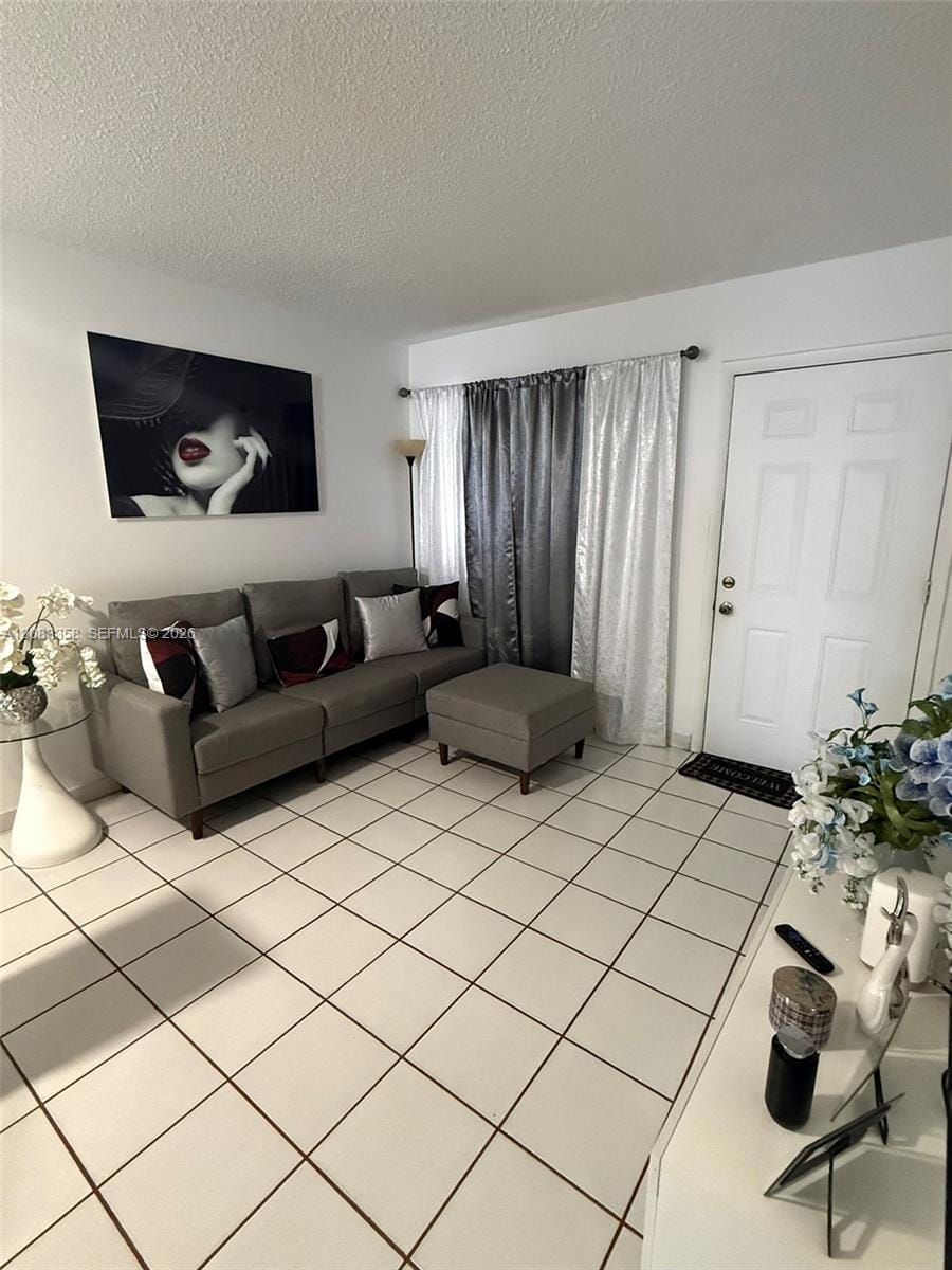 5420 W 21st Court 211, Hialeah, FL 33016