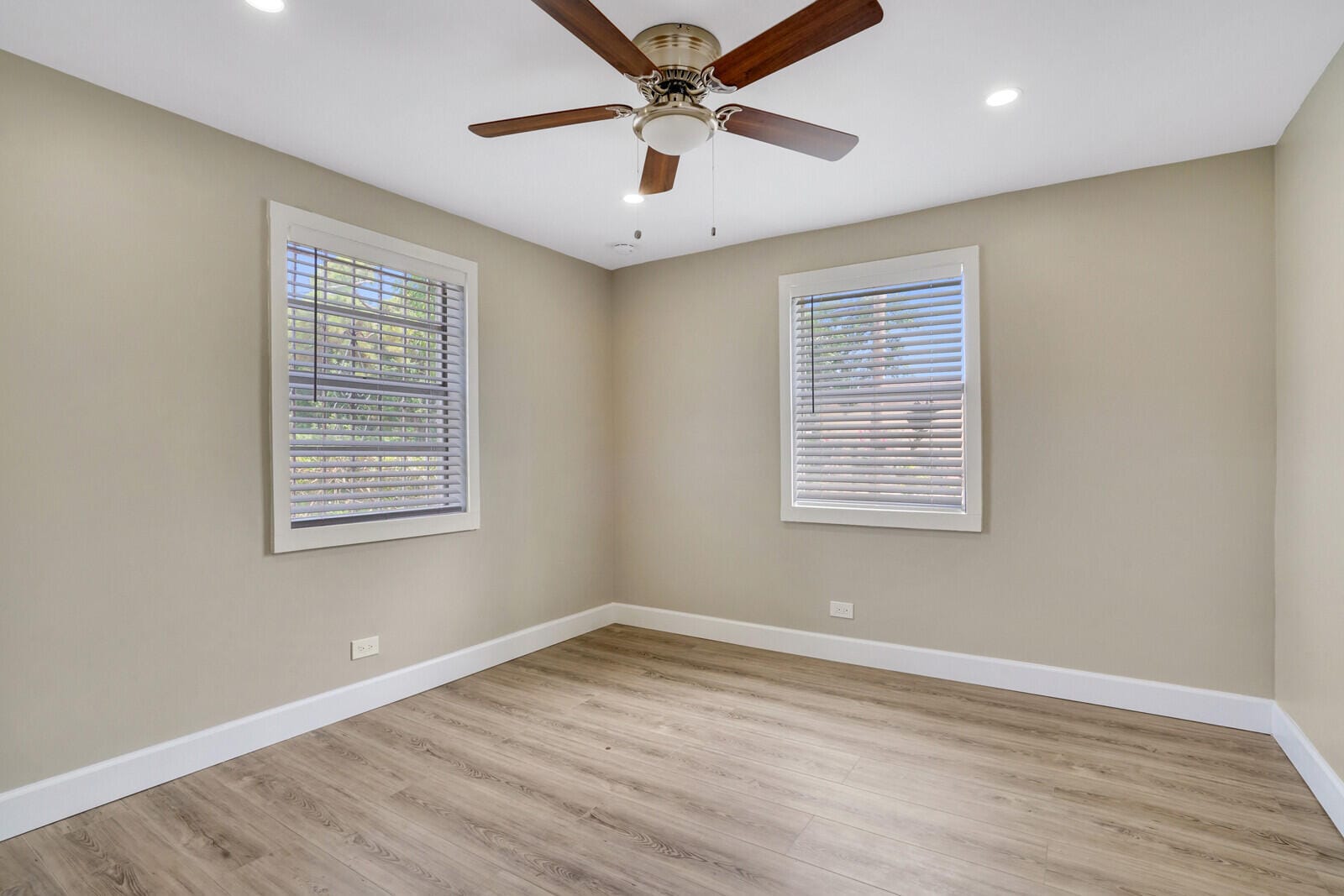 1225 W 10th Street, Riviera Beach, FL 33404 photo 21