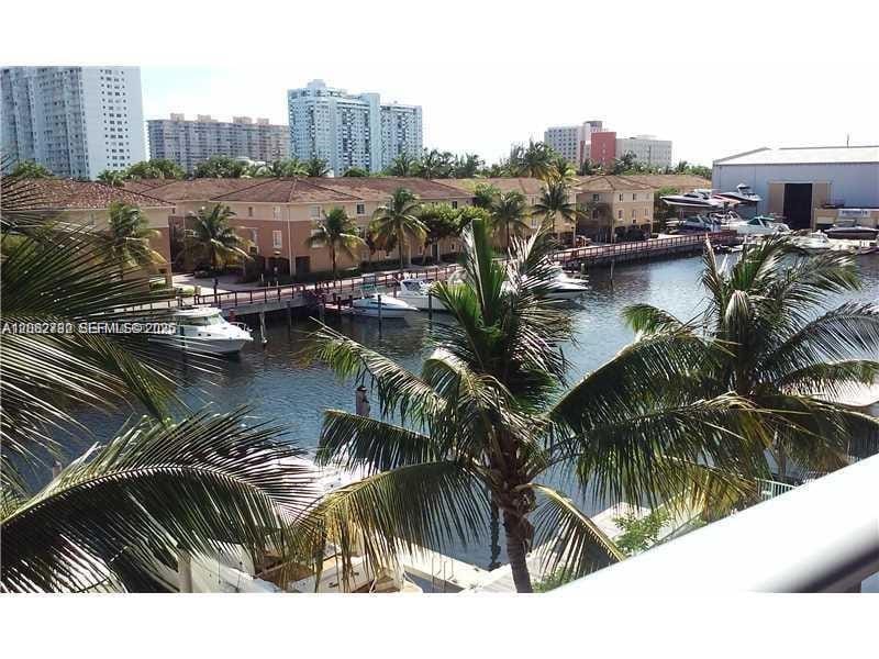2950 NE 188th Street 304, Aventura, FL 33180