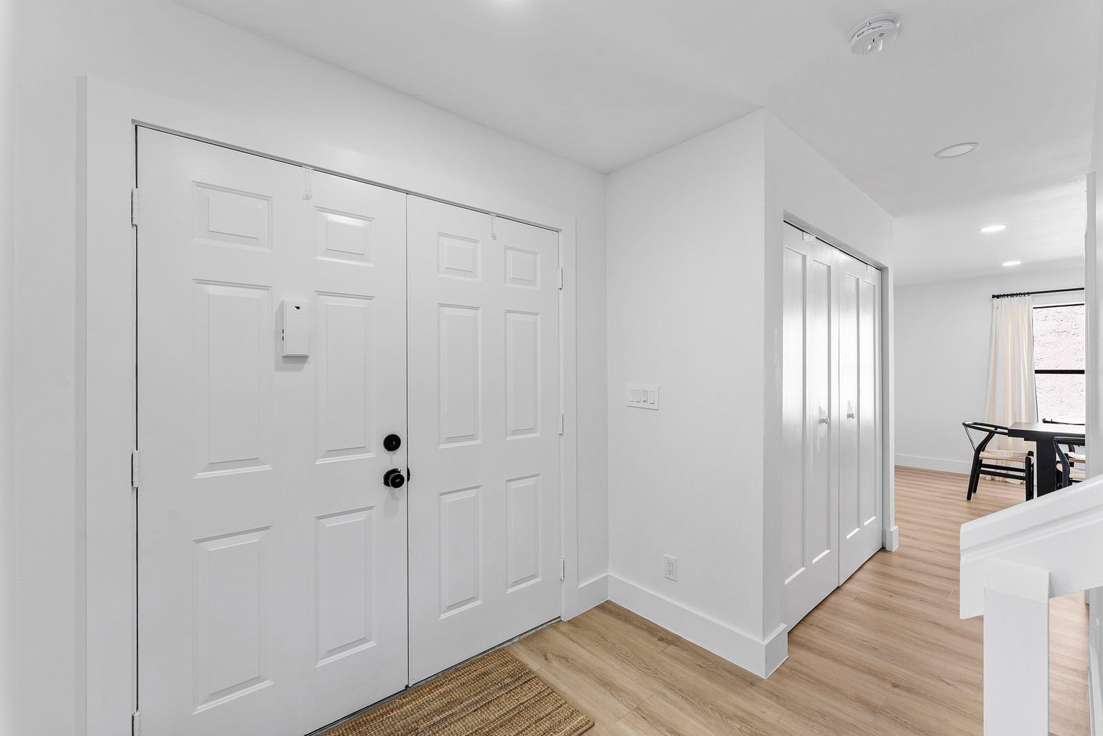 5753 Northpointe Lane — photo 3