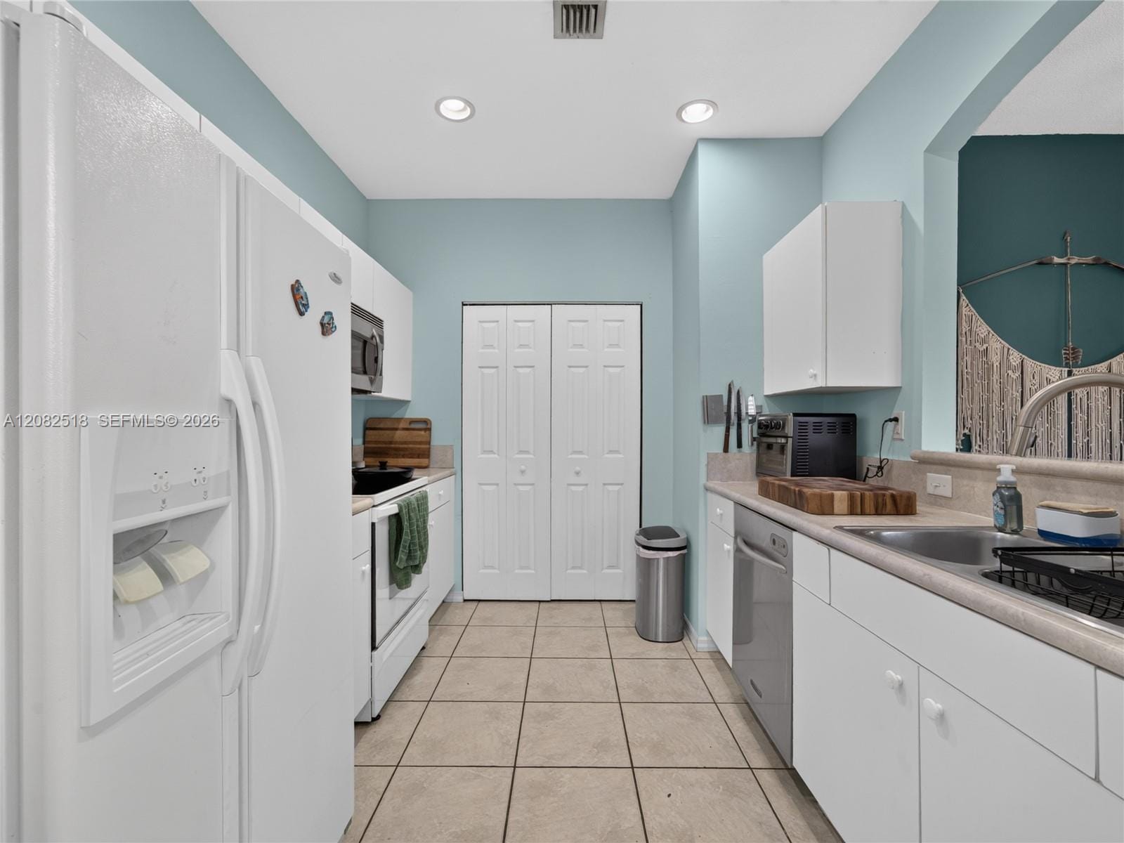 1030 NE 42nd Terrace — photo 7