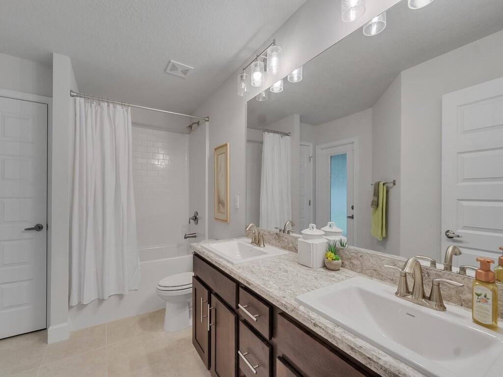 8332 Amalfi Circle, Fort Pierce, FL 34951 photo 29