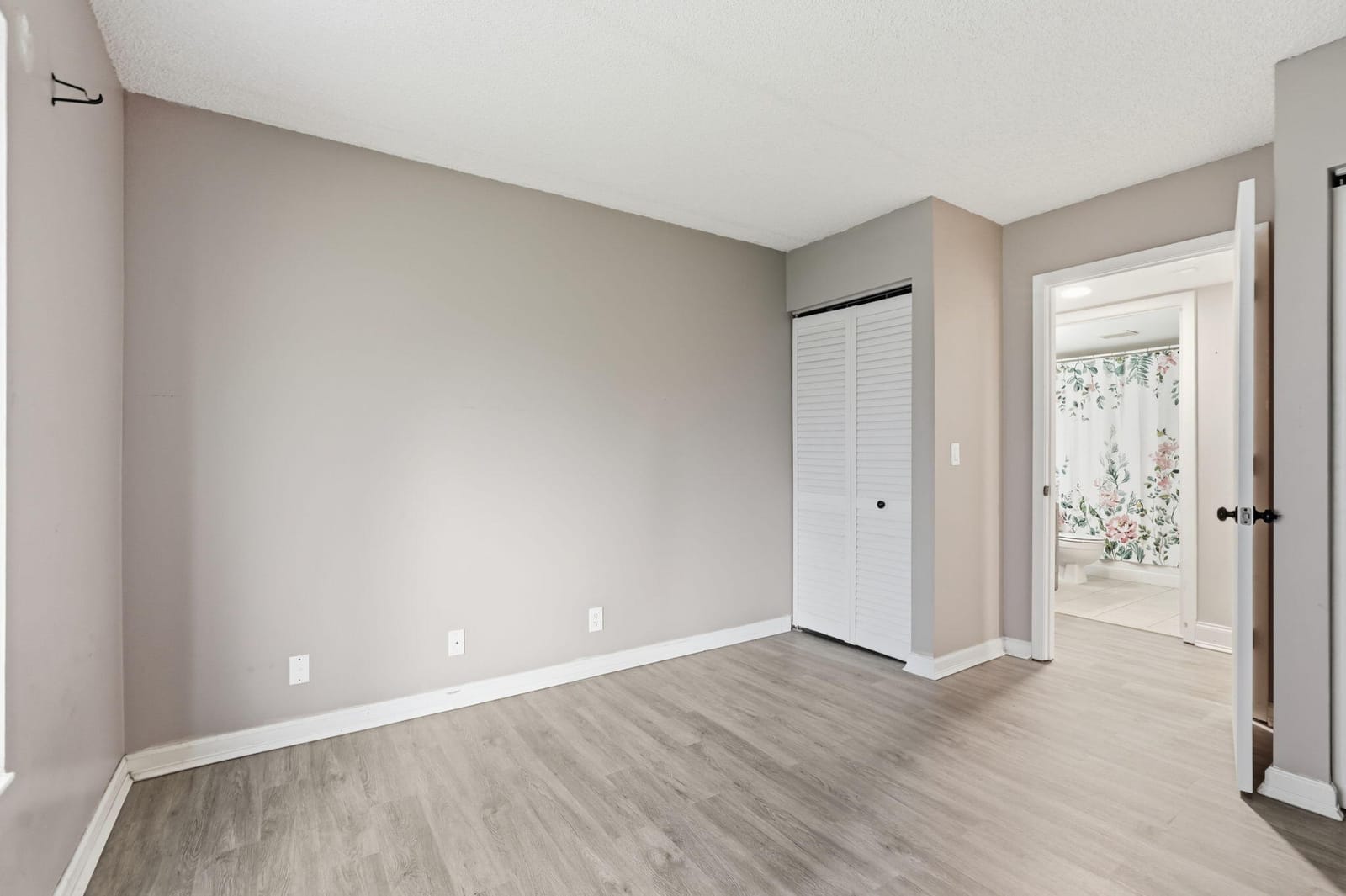 1104 GREEN PINE Boulevard G1, West Palm Beach, FL 33409 photo 23