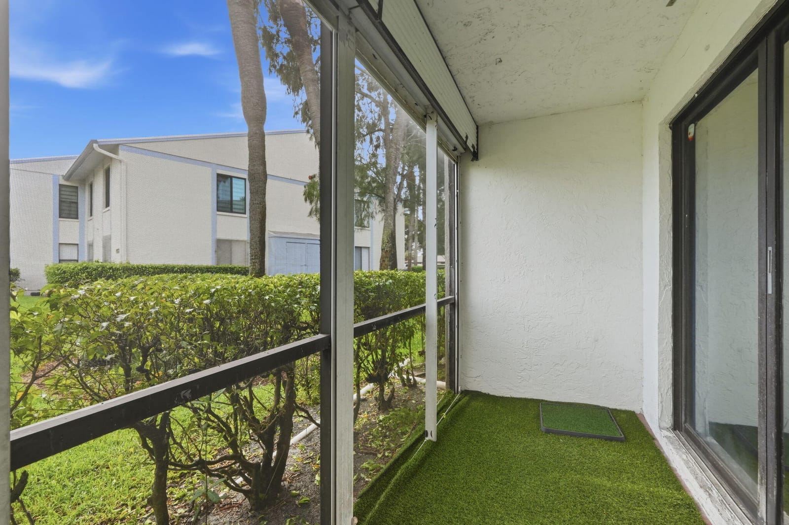 1104 GREEN PINE Boulevard G1, West Palm Beach, FL 33409 photo 28