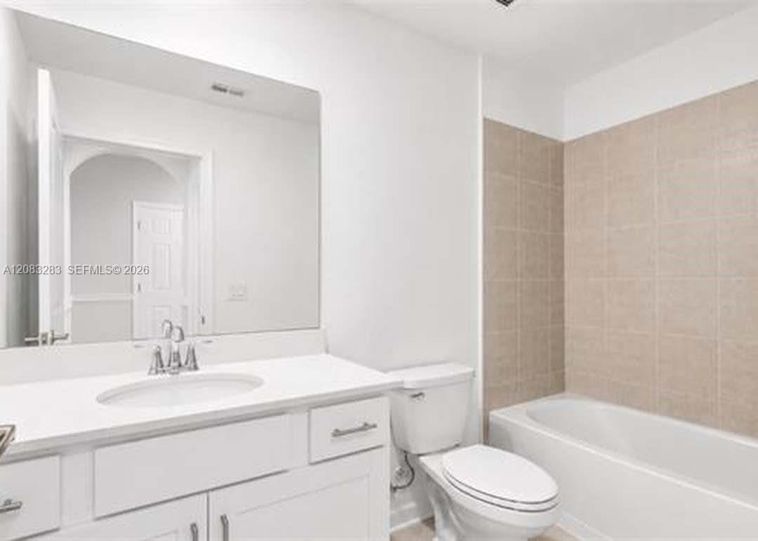 5651 Double Eagle Circle 4327, Ave Maria, FL 34142 photo 7