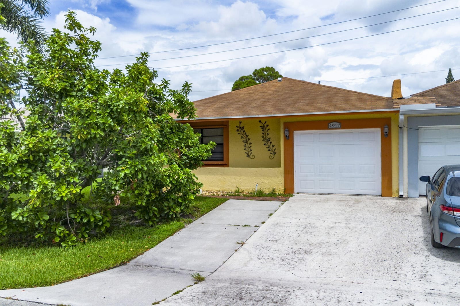 4917 LUQUI Court, West Palm Beach, FL 33415