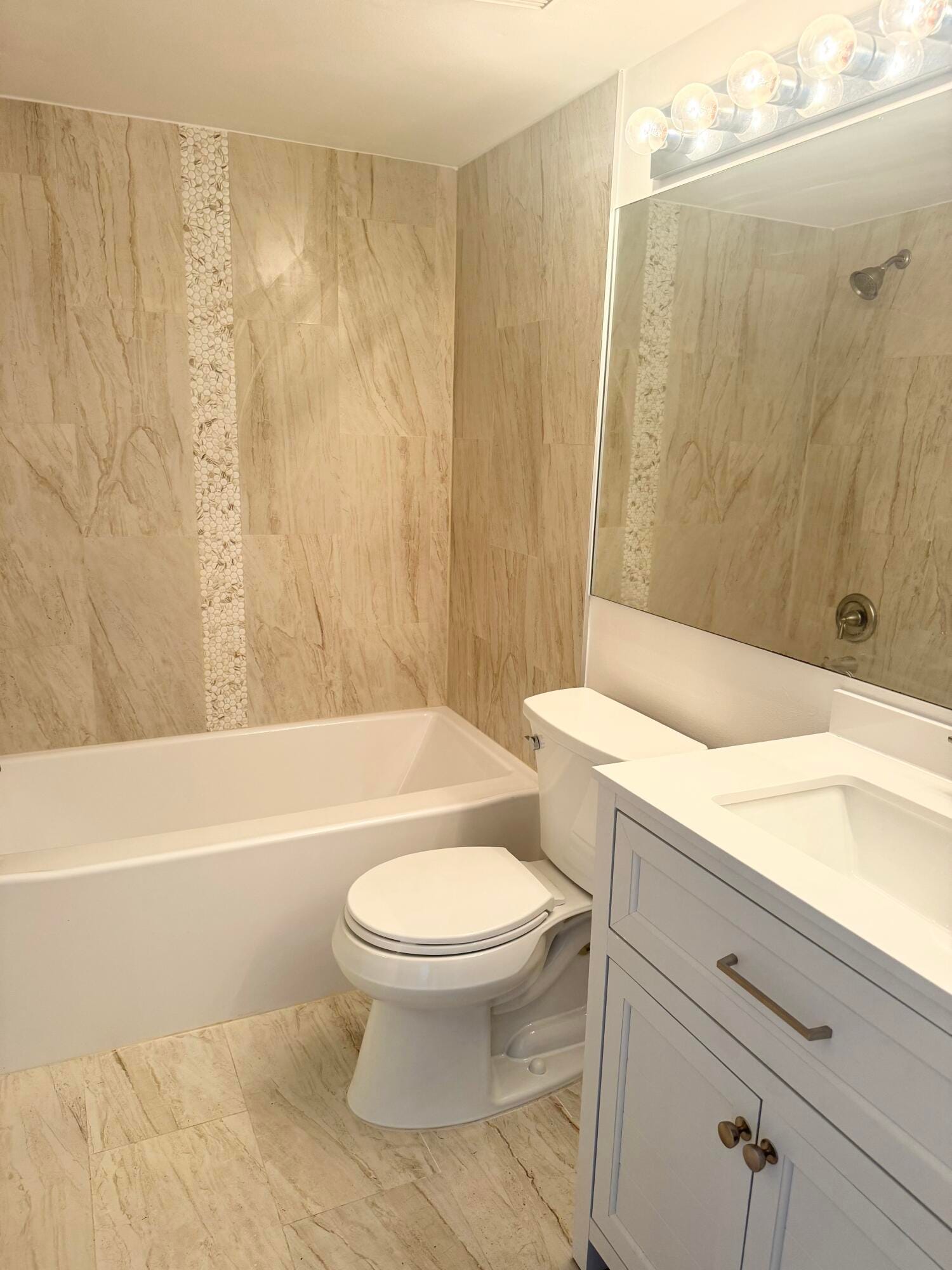2508 SE Anchorage Cove D-2 — photo 10