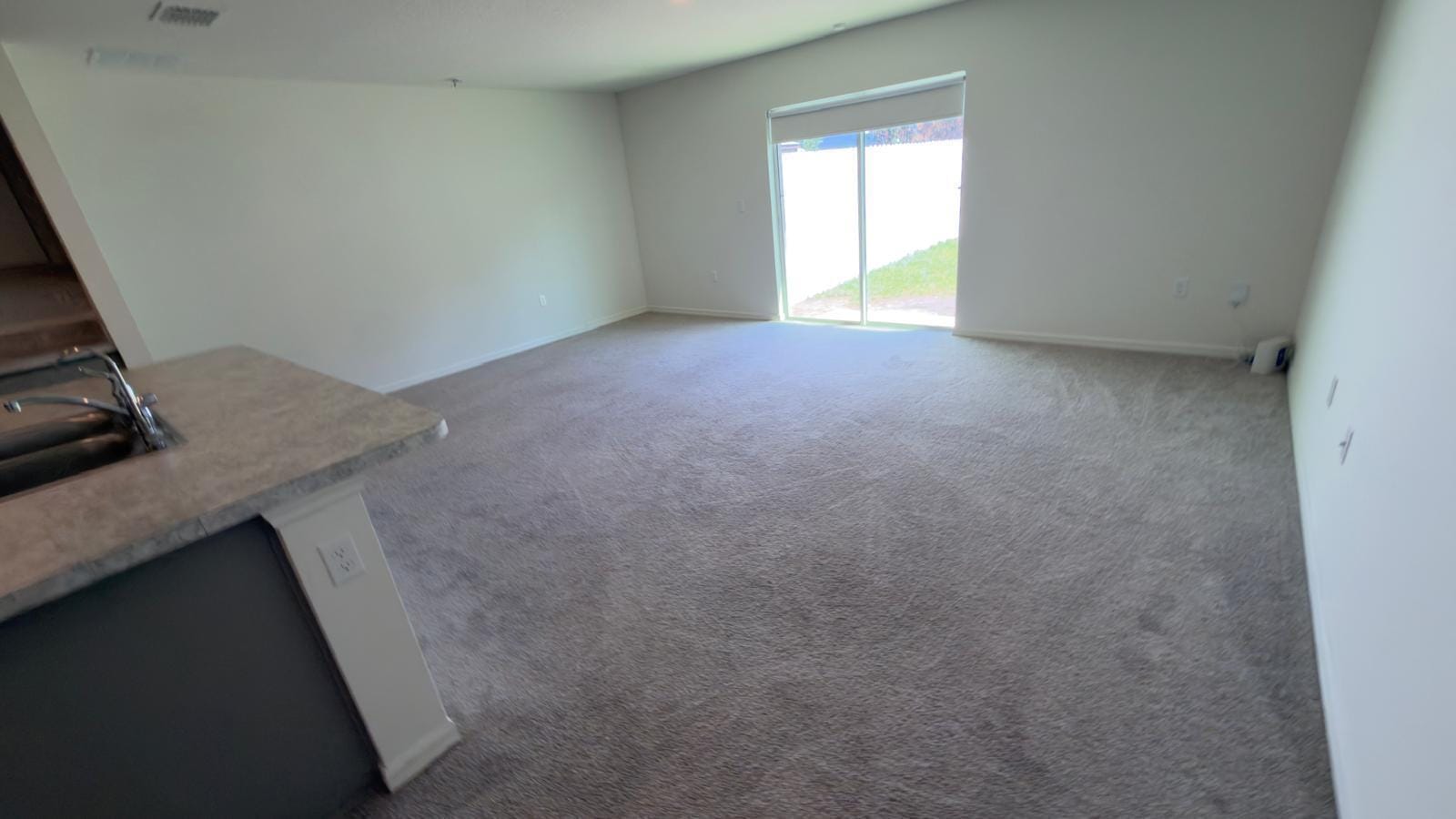 2507 SE CHARLESTON Drive — photo 8