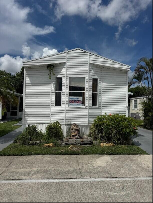 104 Plantation Boulevard 104, Greenacres, FL 33467 photo 2