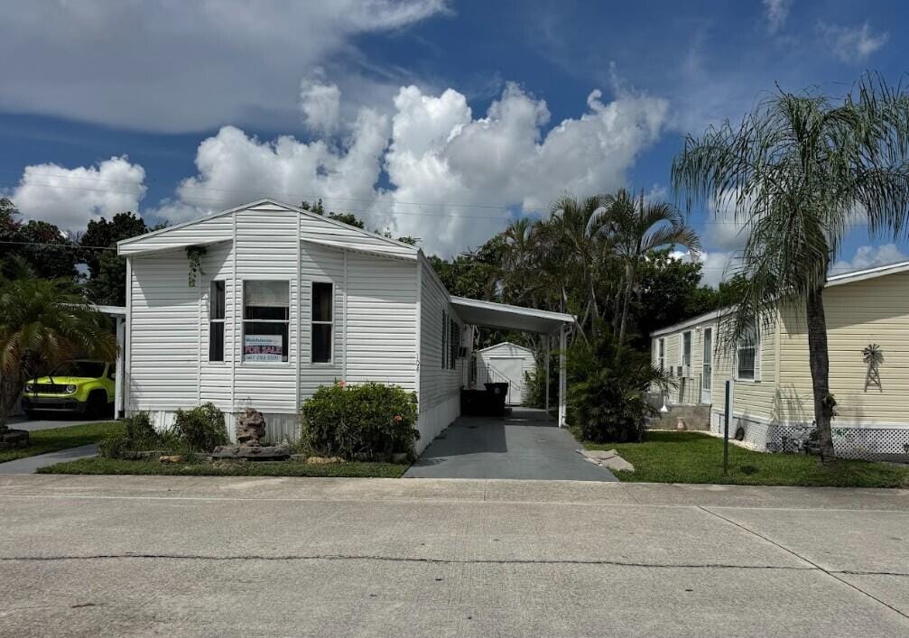 104 Plantation Boulevard 104, Greenacres, FL 33467
