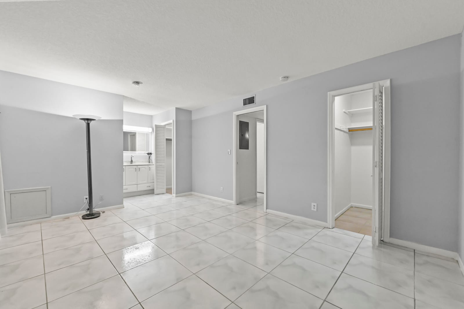 605 High Point Boulevard N C, Delray Beach, FL 33445 photo 14