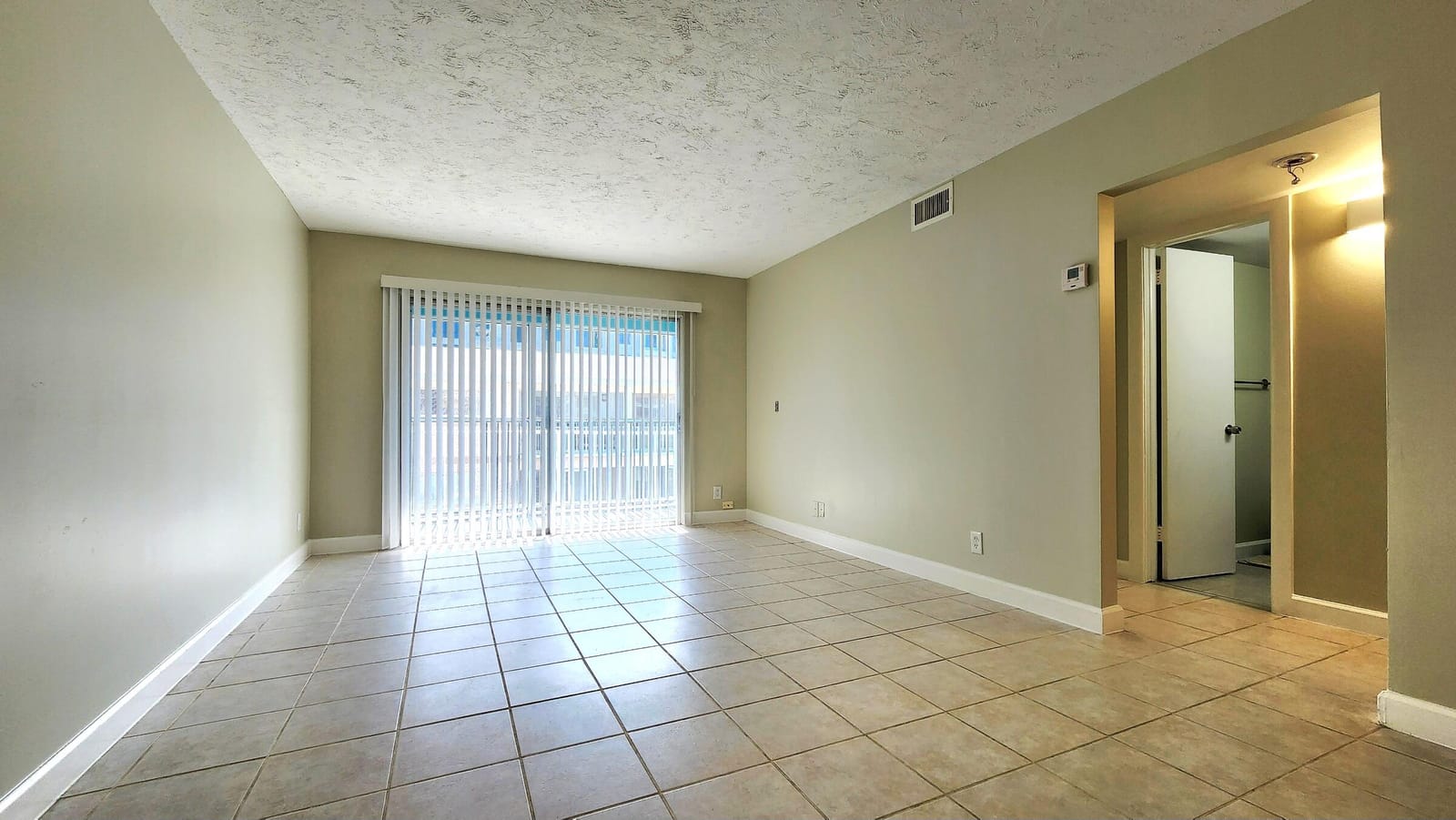 1501 CRESCENT Circle D36, Lake Park, FL 33403