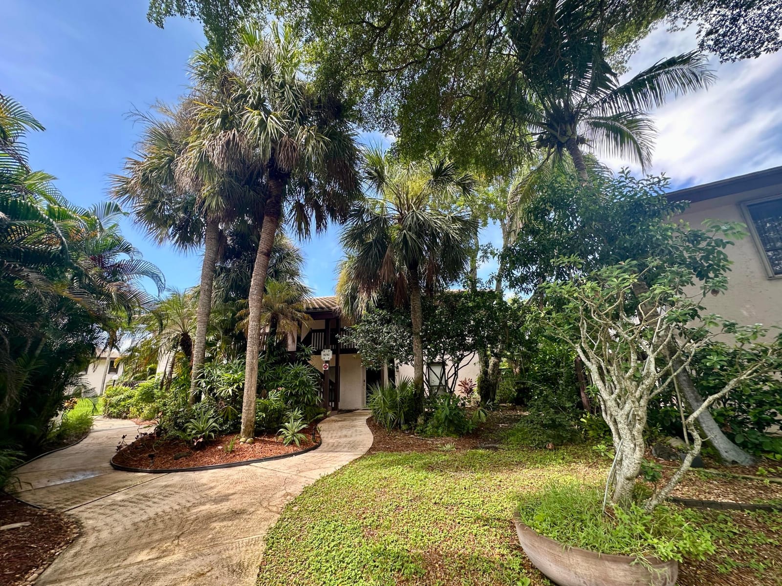 9292 Sabal Ridge Circle D — photo 2