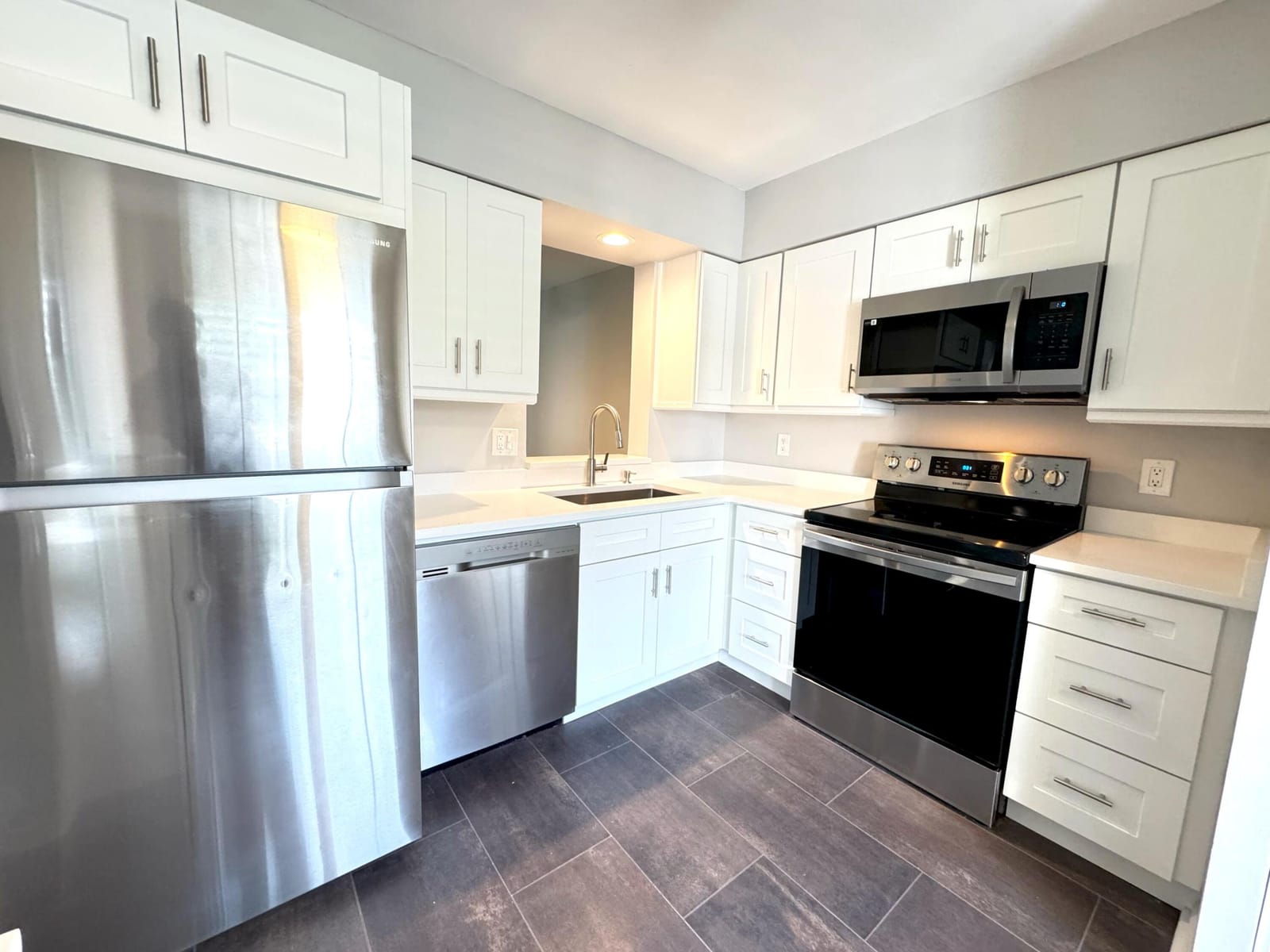 14701 Cumberland Drive — photo 3