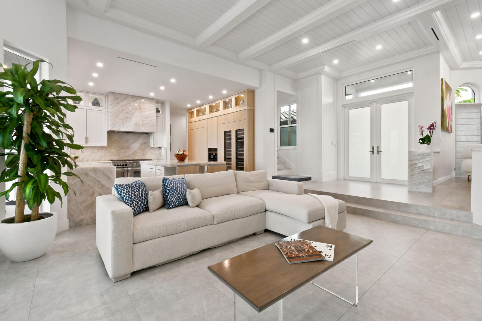3 Lakeside Palms Court — photo 12