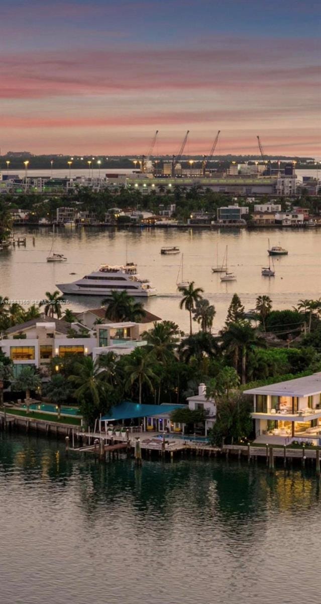 1421 N Venetian Way, Miami, FL 33139