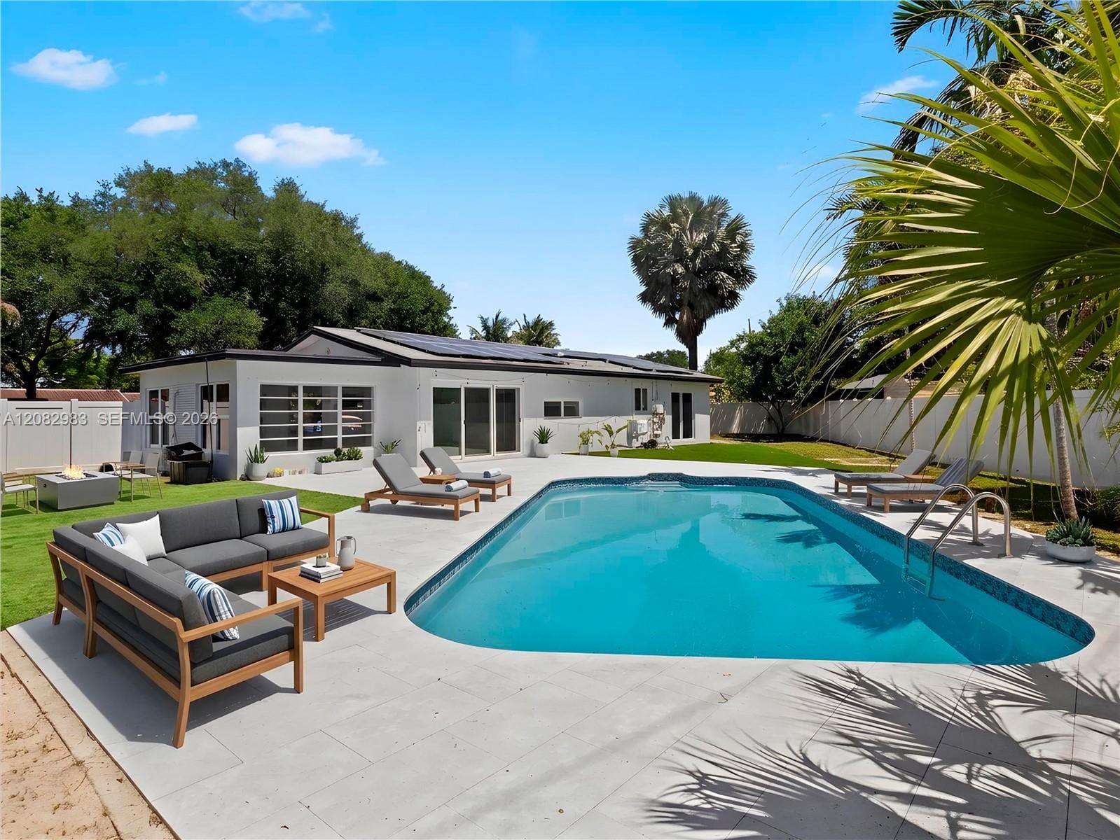 421 S 56th Terrace, Hollywood, FL 33023