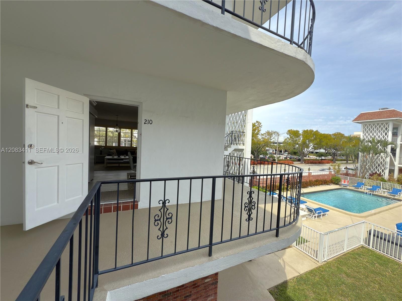2340 NE 9th Street 210, Fort Lauderdale, FL 33304 photo 18