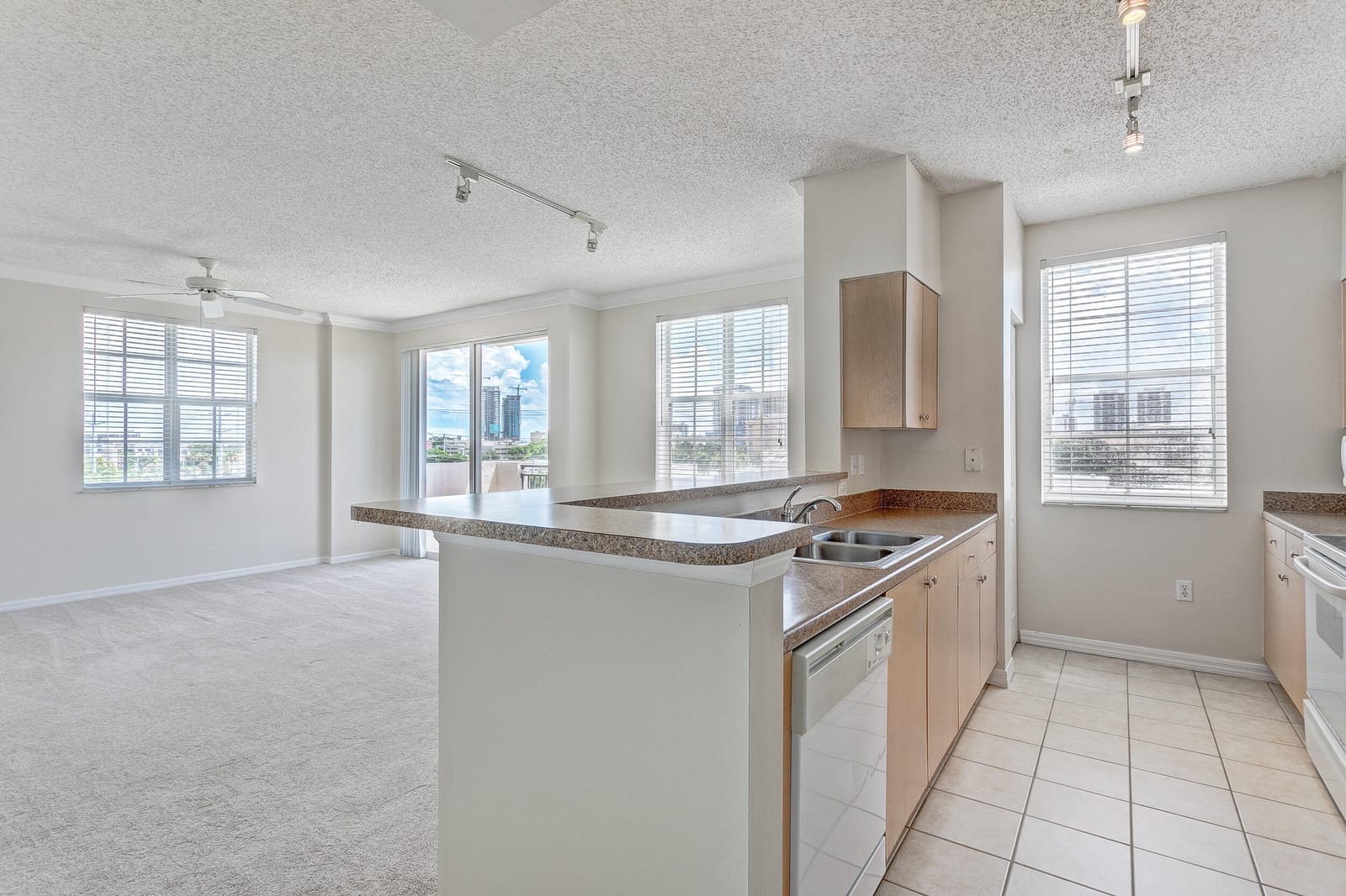 616 CLEARWATER PARK Road 602, West Palm Beach, FL 33401 photo 13