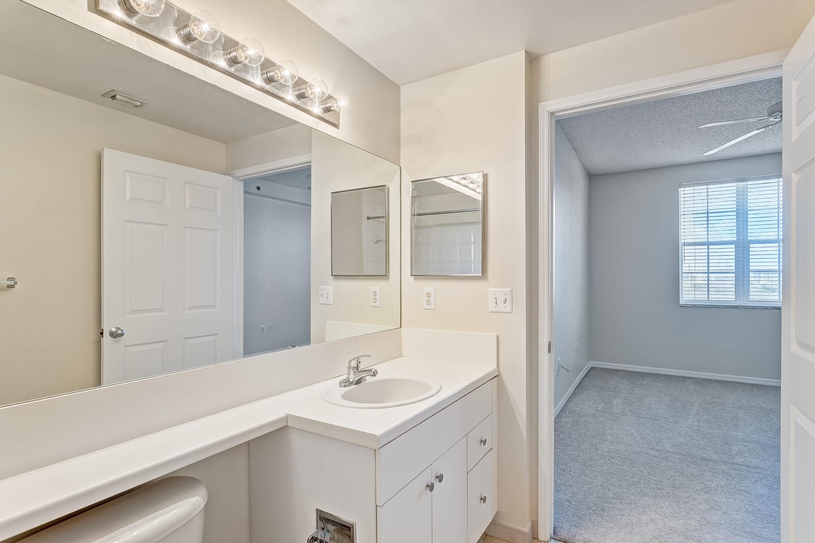 616 CLEARWATER PARK Road 602, West Palm Beach, FL 33401 photo 27