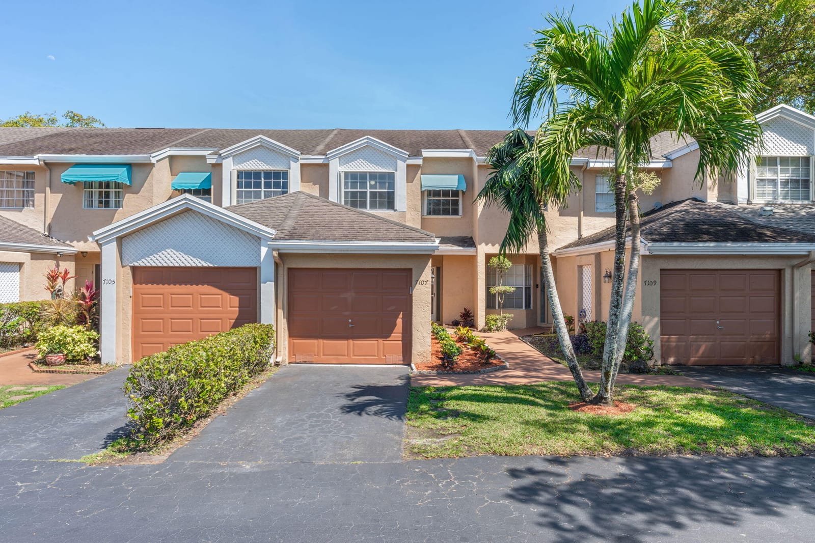 7107 Woodmont Way — photo 3