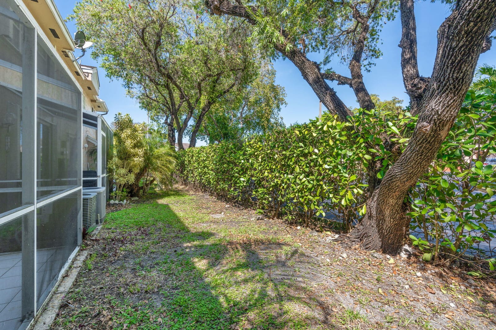 7107 Woodmont Way — photo 8