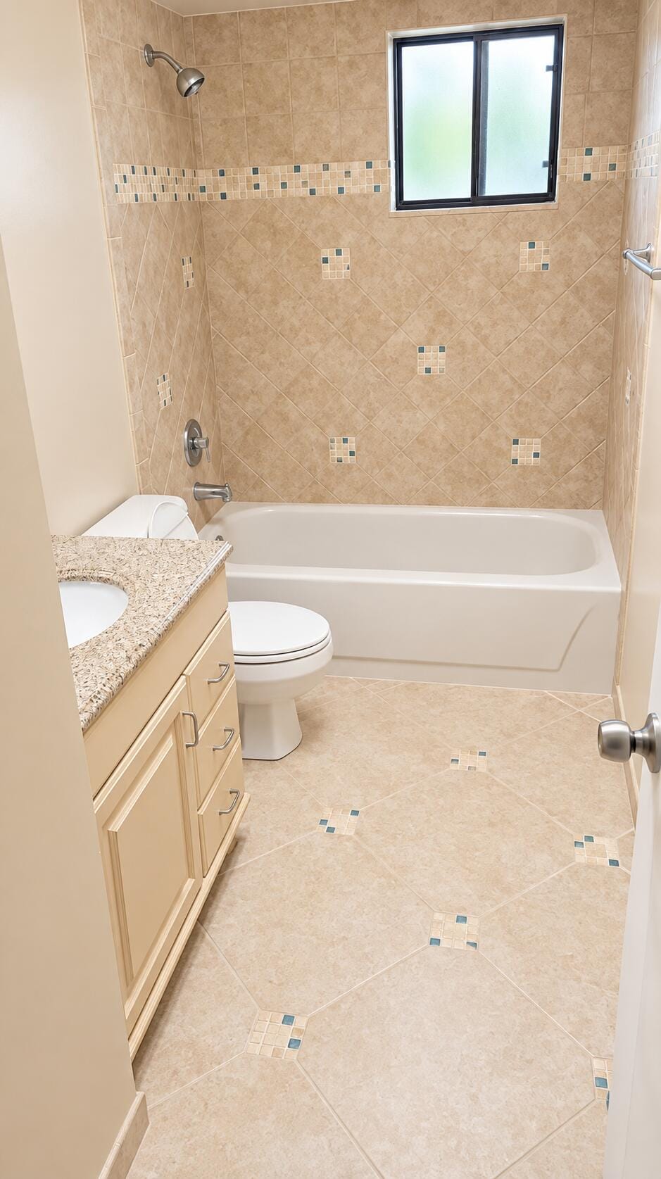 5130 Las Verdes Circle 301, Delray Beach, FL 33484 photo 17