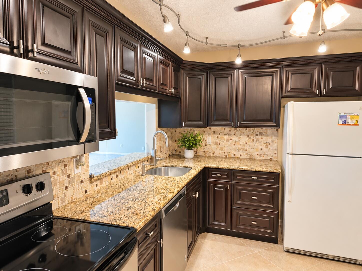 5130 Las Verdes Circle 301, Delray Beach, FL 33484 photo 6