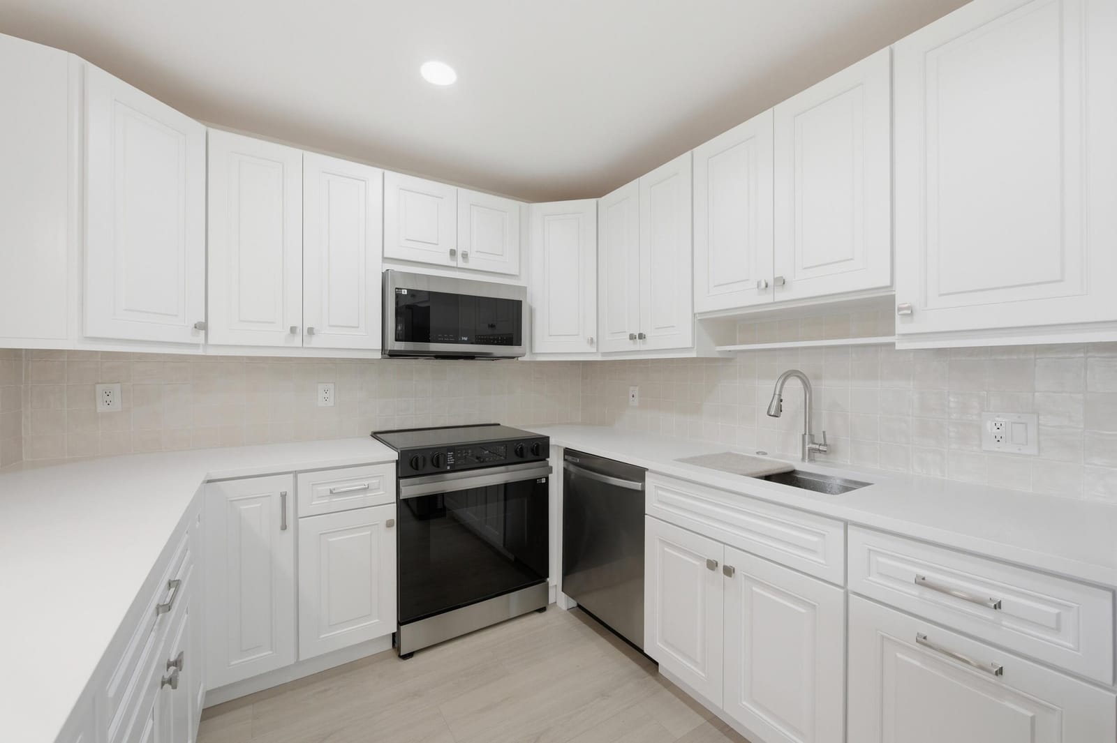 670 MONACO Court N, Delray Beach, FL 33446 photo 17