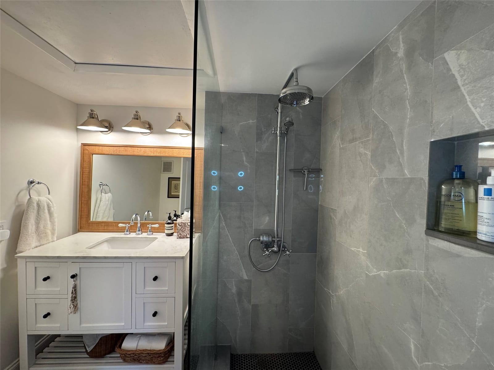 9 NE 19TH Court 211C — photo 12