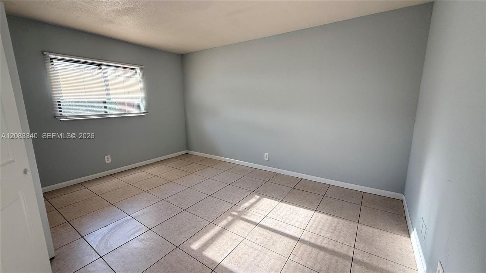 5318 NW 18th Place 5318 — photo 12