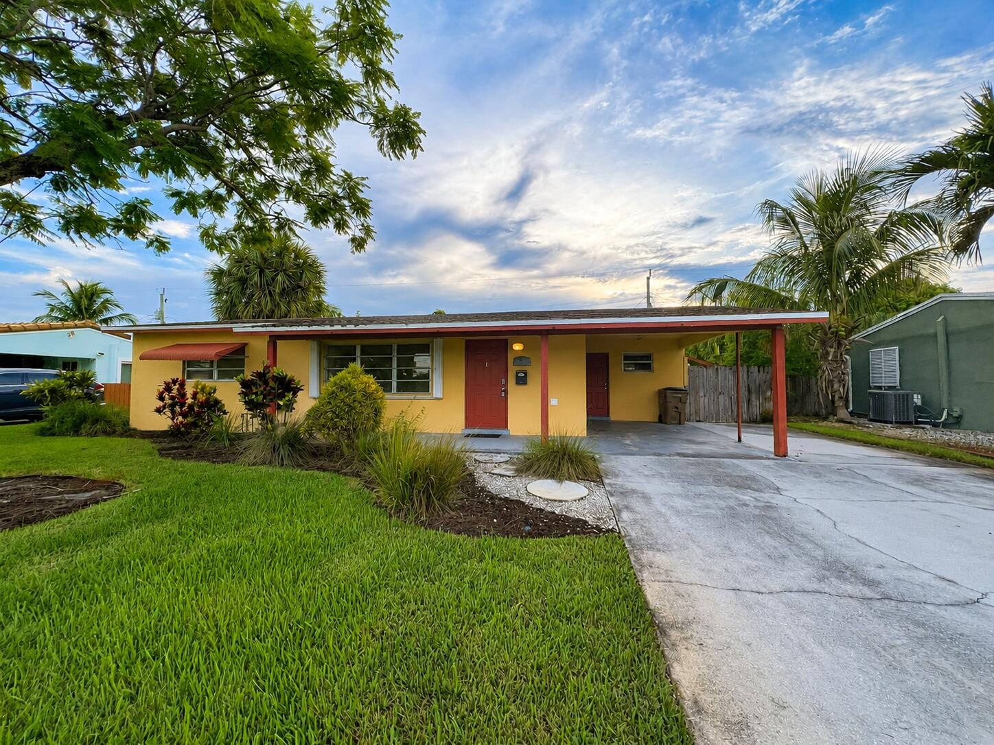 1401 S DEERFIELD Avenue, Deerfield Beach, FL 33441