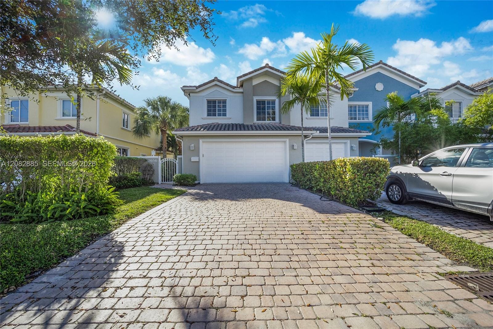 2656 NE 30th Place