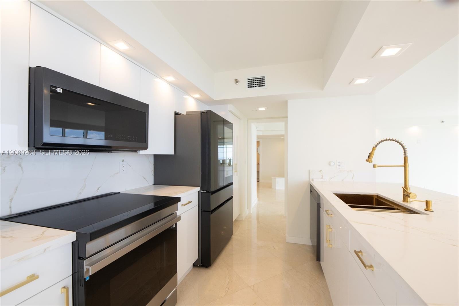 16425 Collins Avenue 2311 — photo 9